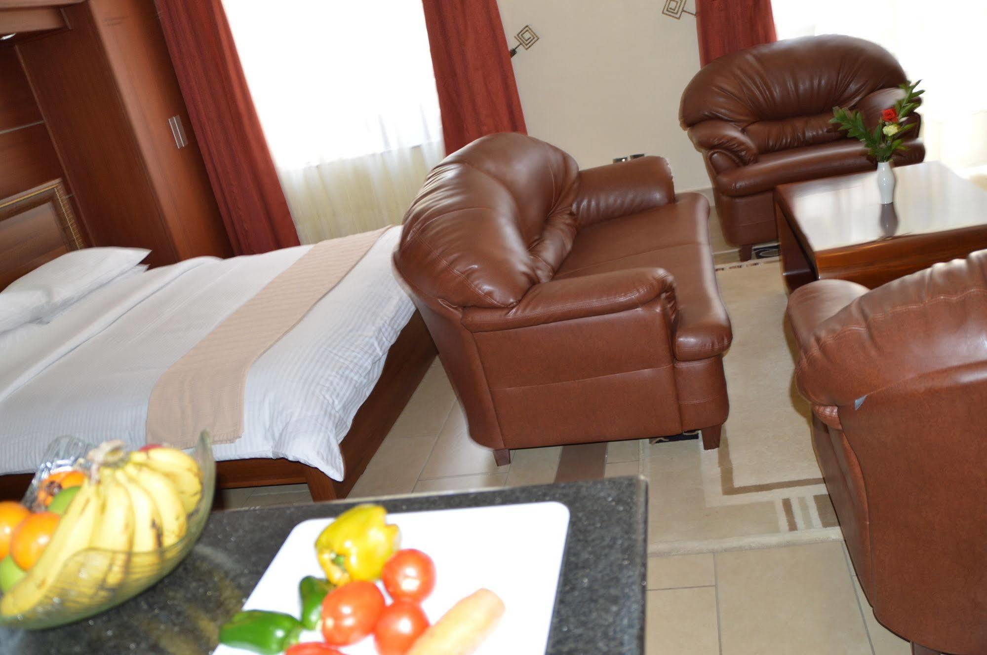 Norfolk Towers Serviced Apartment -Nairobi, City Centre Cbd Exterior foto